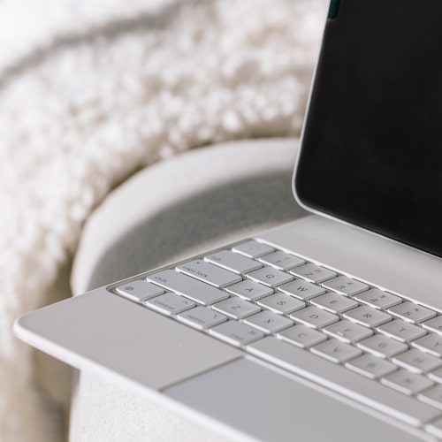 The Cozy Basics of Video Marketing for Solo Entrepreneurs 🎬✨